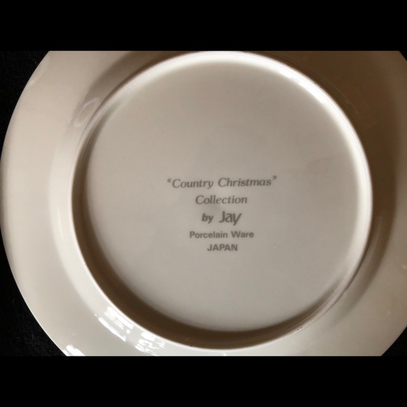 “Country Christmas” by Jay Porcelain Plate - Box Included - Picture 3 of 4